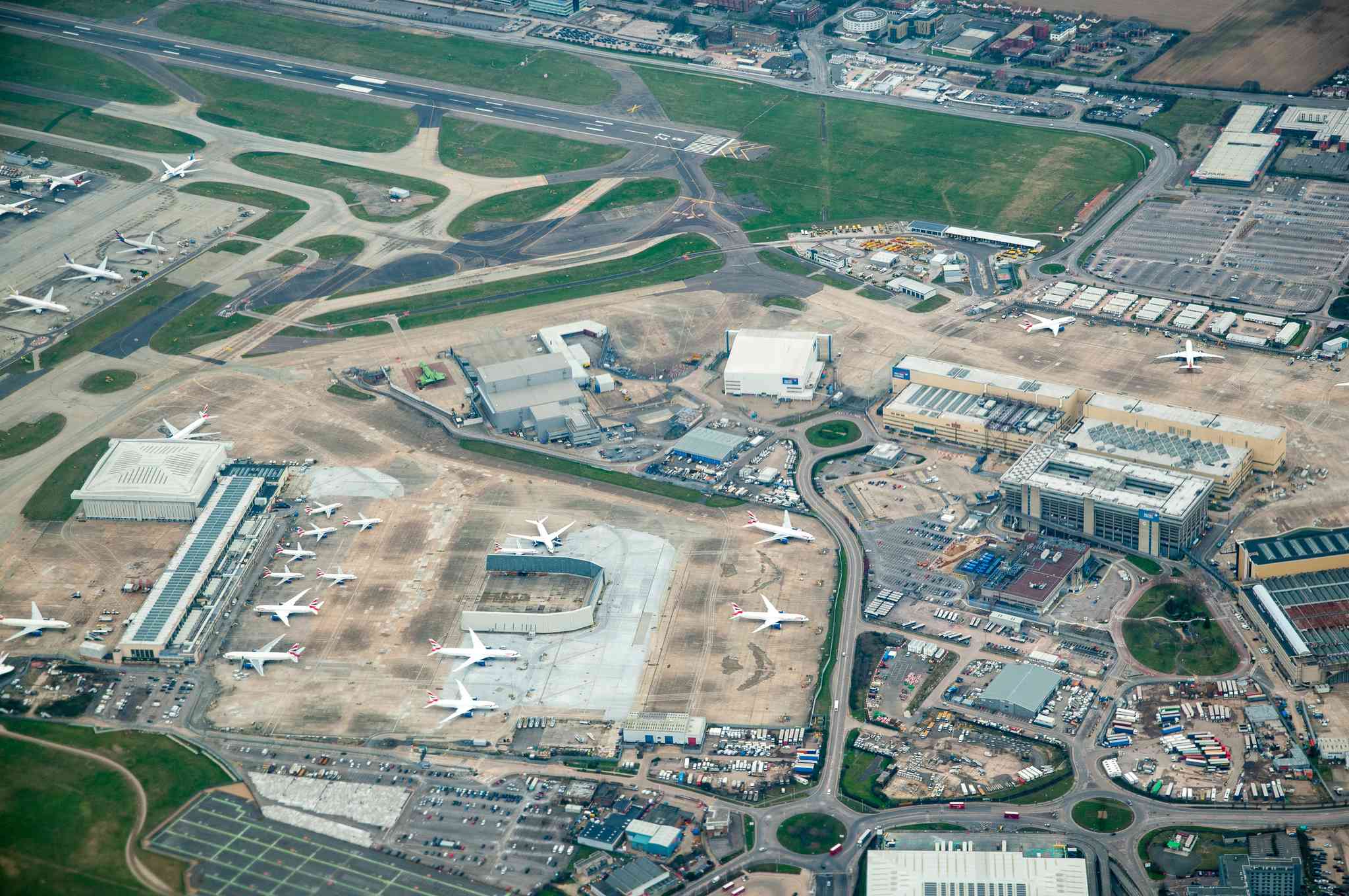 Scenic view of Leeds - private day trip from London Heathrow Airport - photo 6