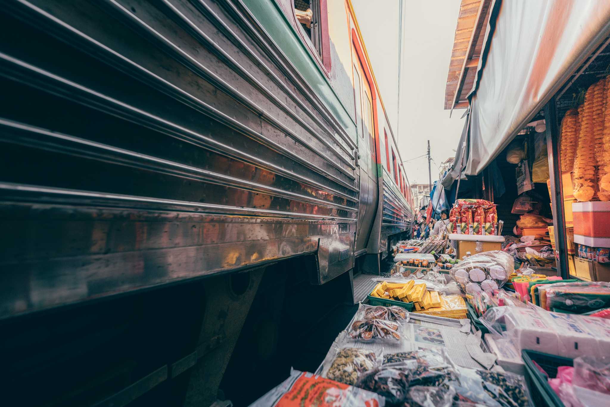 Maeklong Railway Market