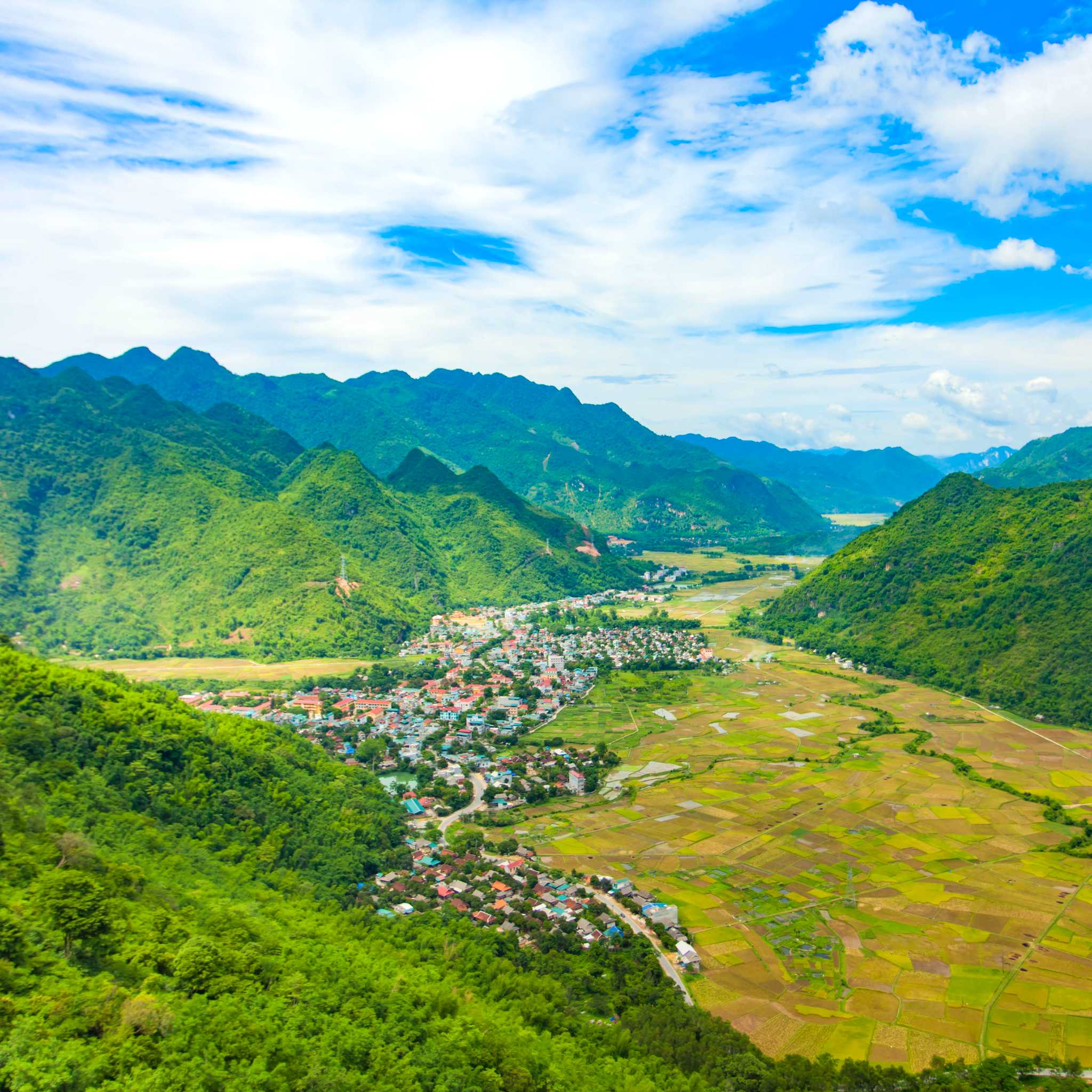  Mai Chau