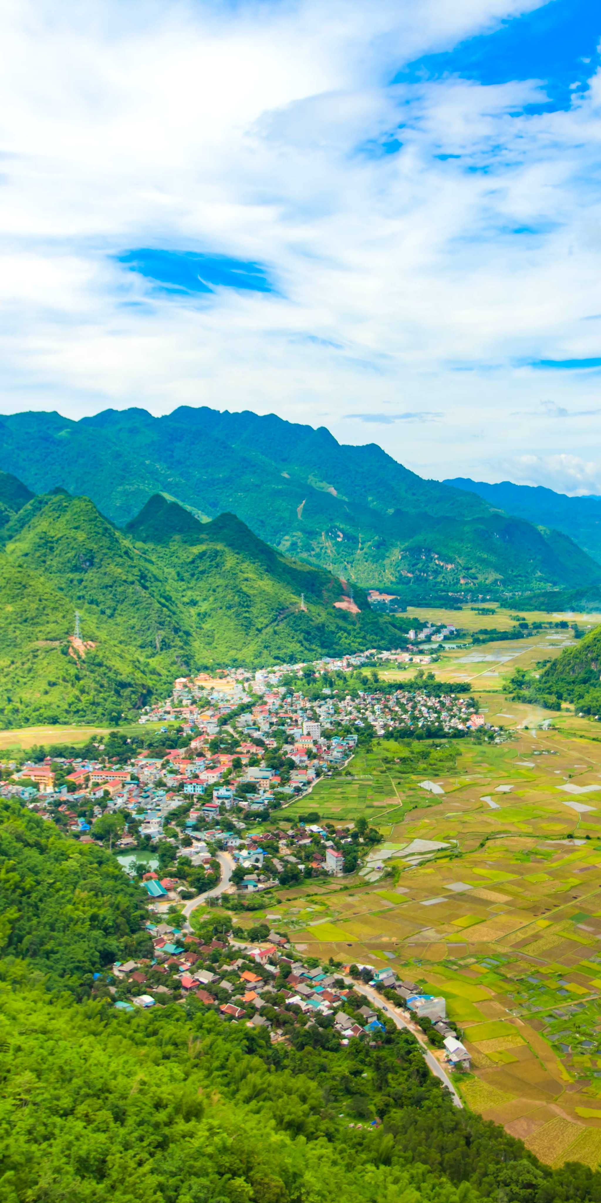  Mai Chau