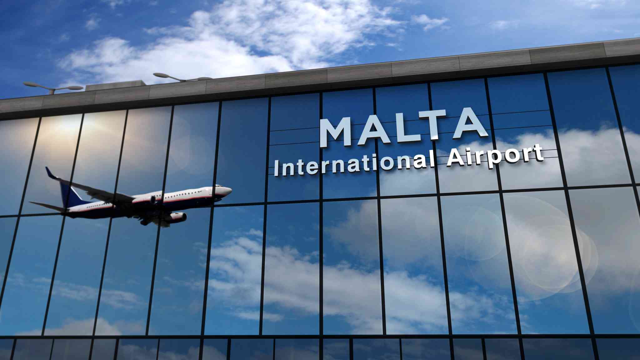Vacker vy över Malta International Airport - privat dagsutflykt från Valletta - foto 2