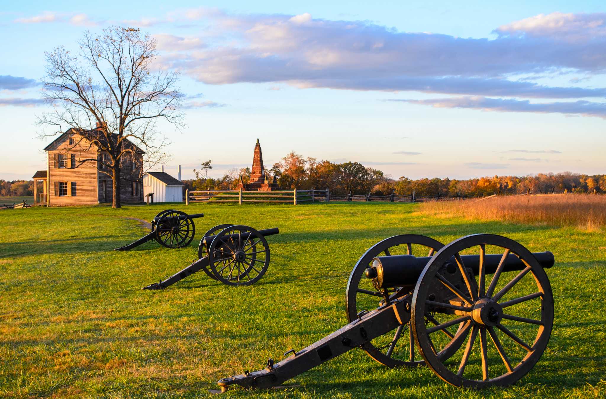 在 从 great-falls-park-us 到 baltimore-md-us 的途中，参观 Manassas National Battlefield Park ，通过 Daytrip