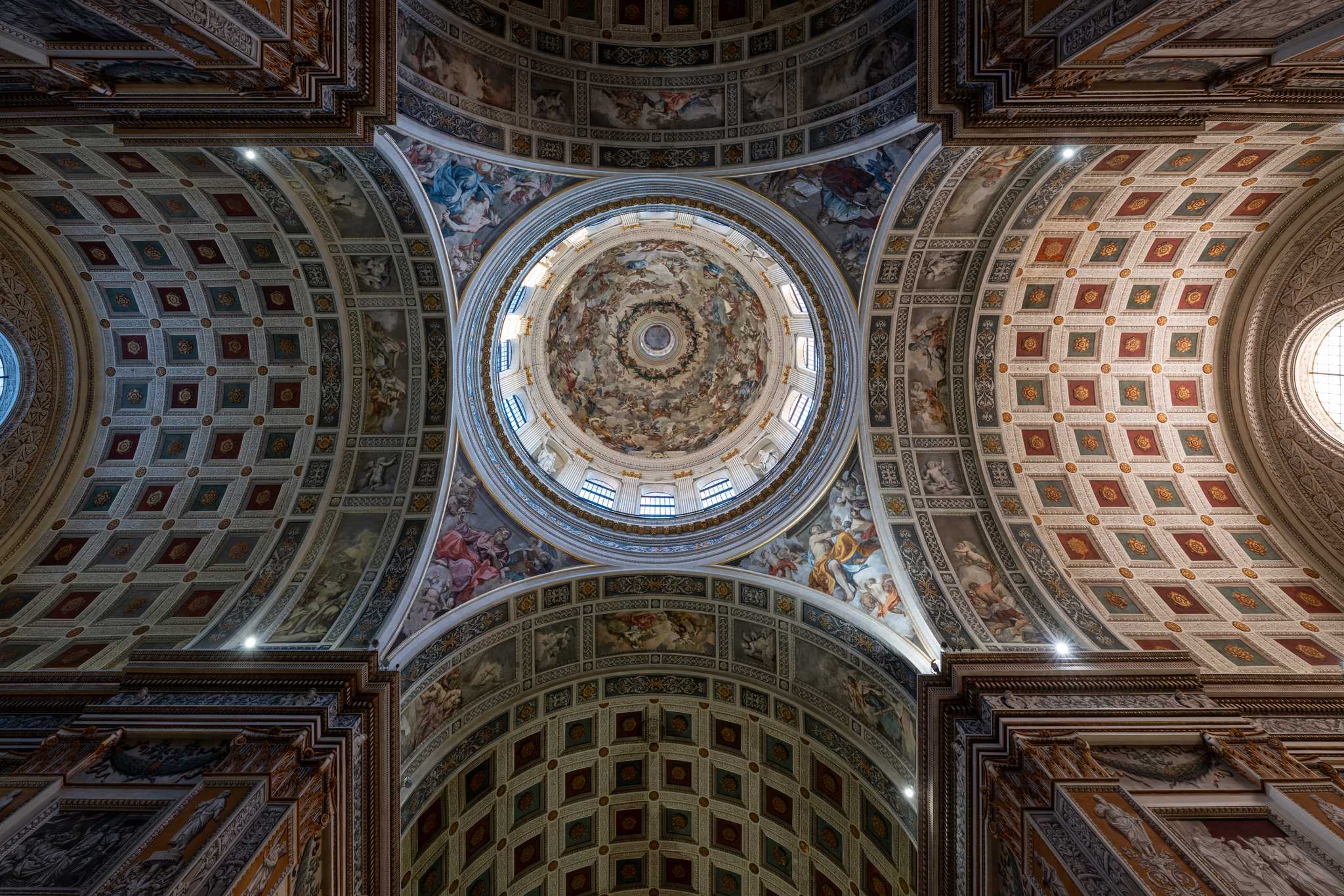 Itinerary stop at Mantua on private day trip from Milan