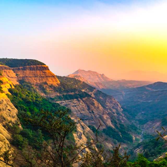 Mumbai to Matheran, Alibaug, and Pen: Private day trip