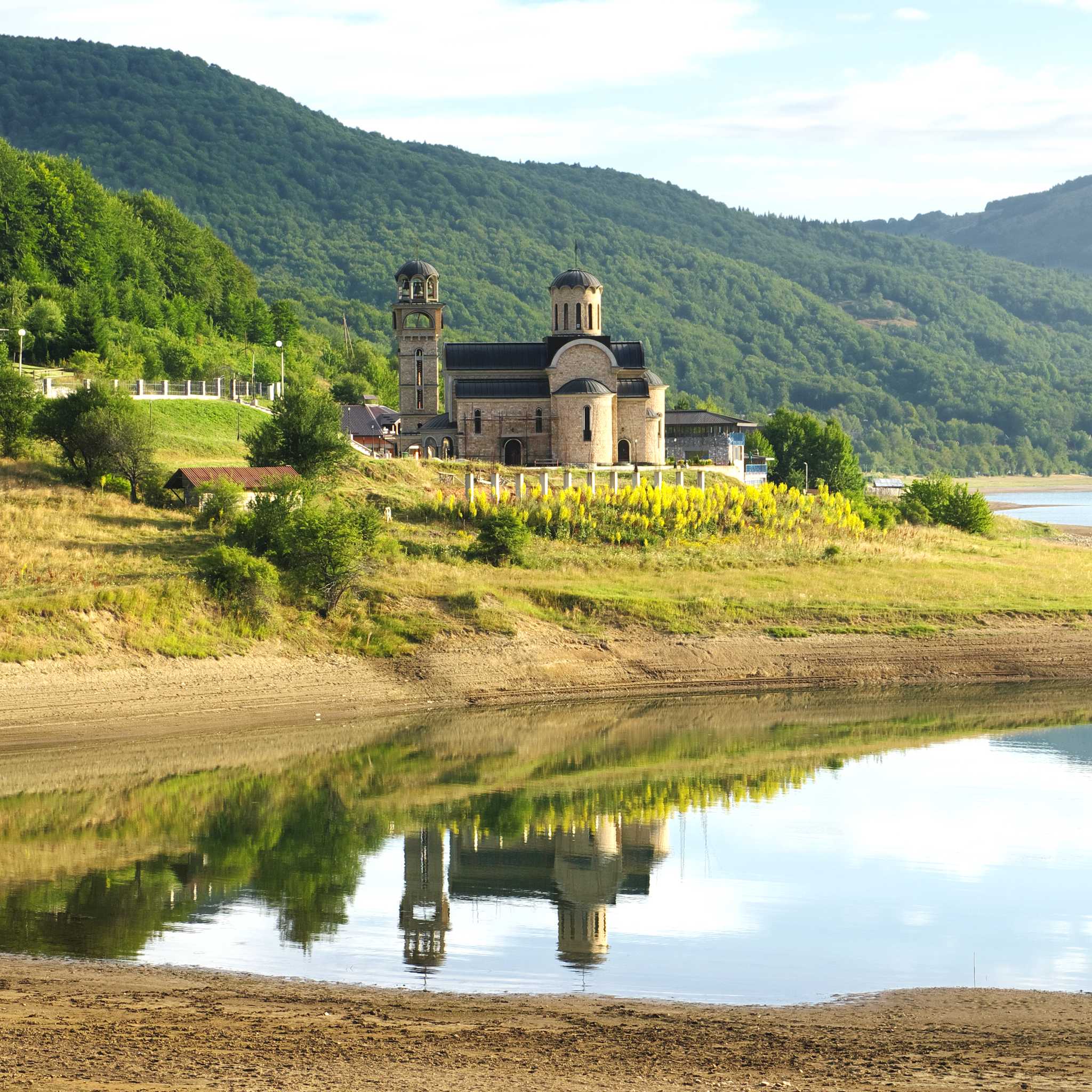 Private car transfers in North Macedonia from Mavrovo