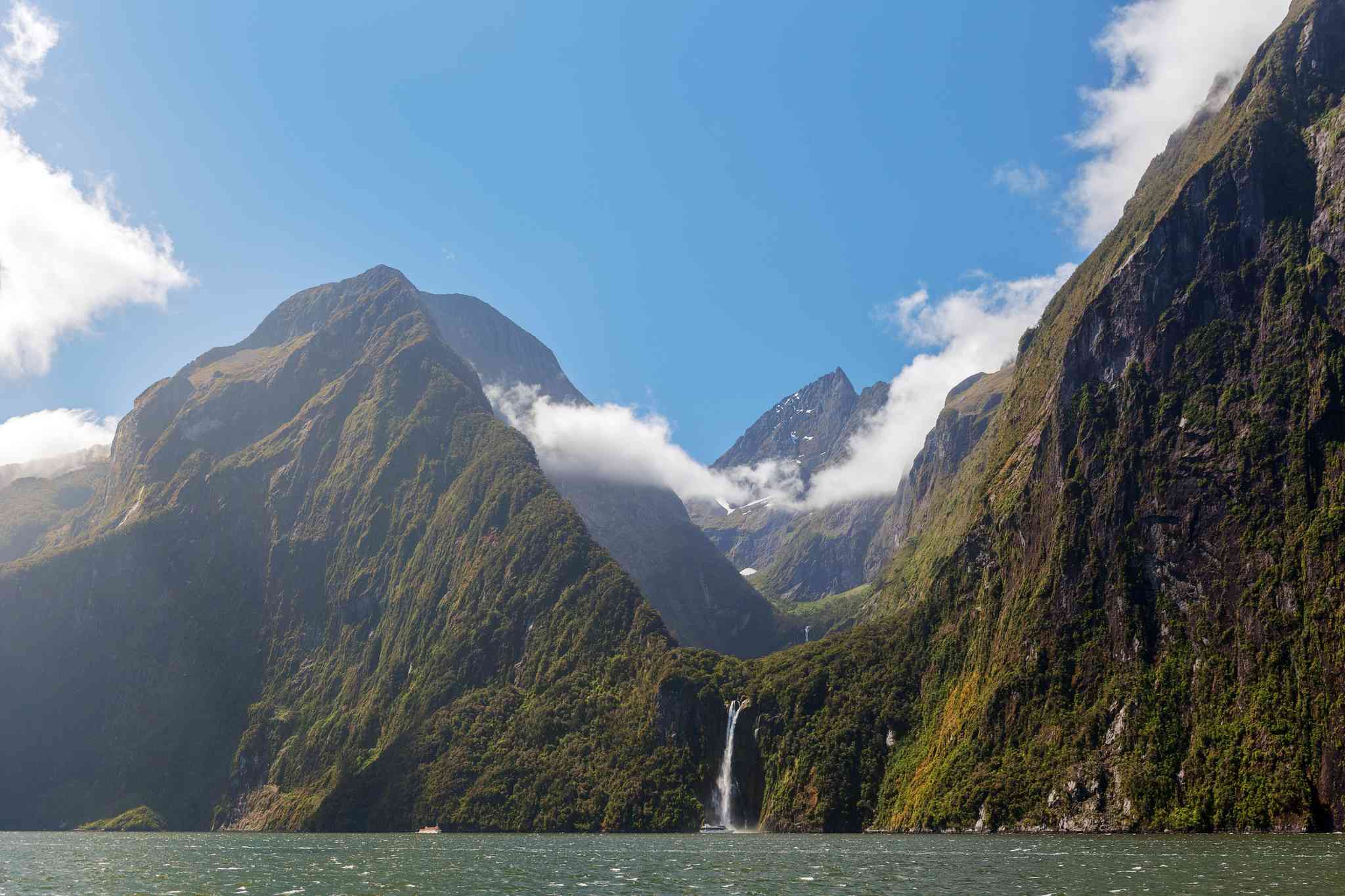Blick auf die Landschaft von Queenstown - private Tagesreise von Milford Sound - Foto 6