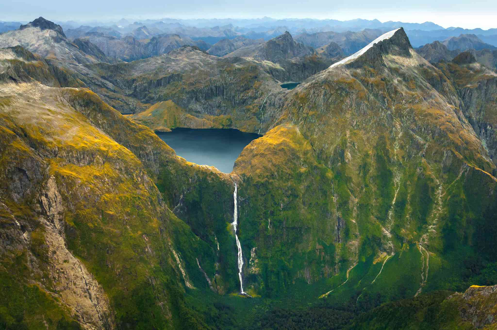 Blick auf die Landschaft von Queenstown - private Tagesreise von Milford Sound - Foto 7