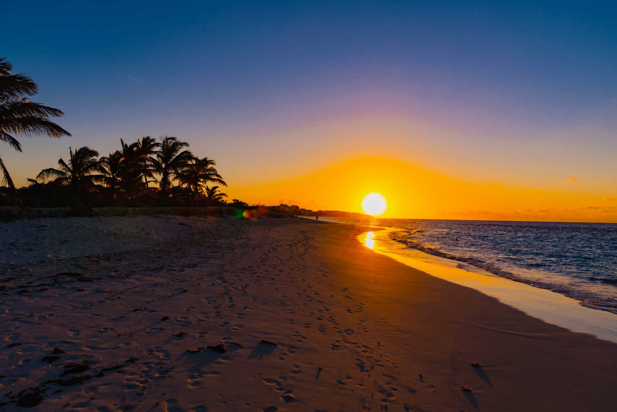 blowing-point-ai에서 mount-fortune-ai으로 가는 길에 Daytrip 으로 Mimi Bay 방문하기