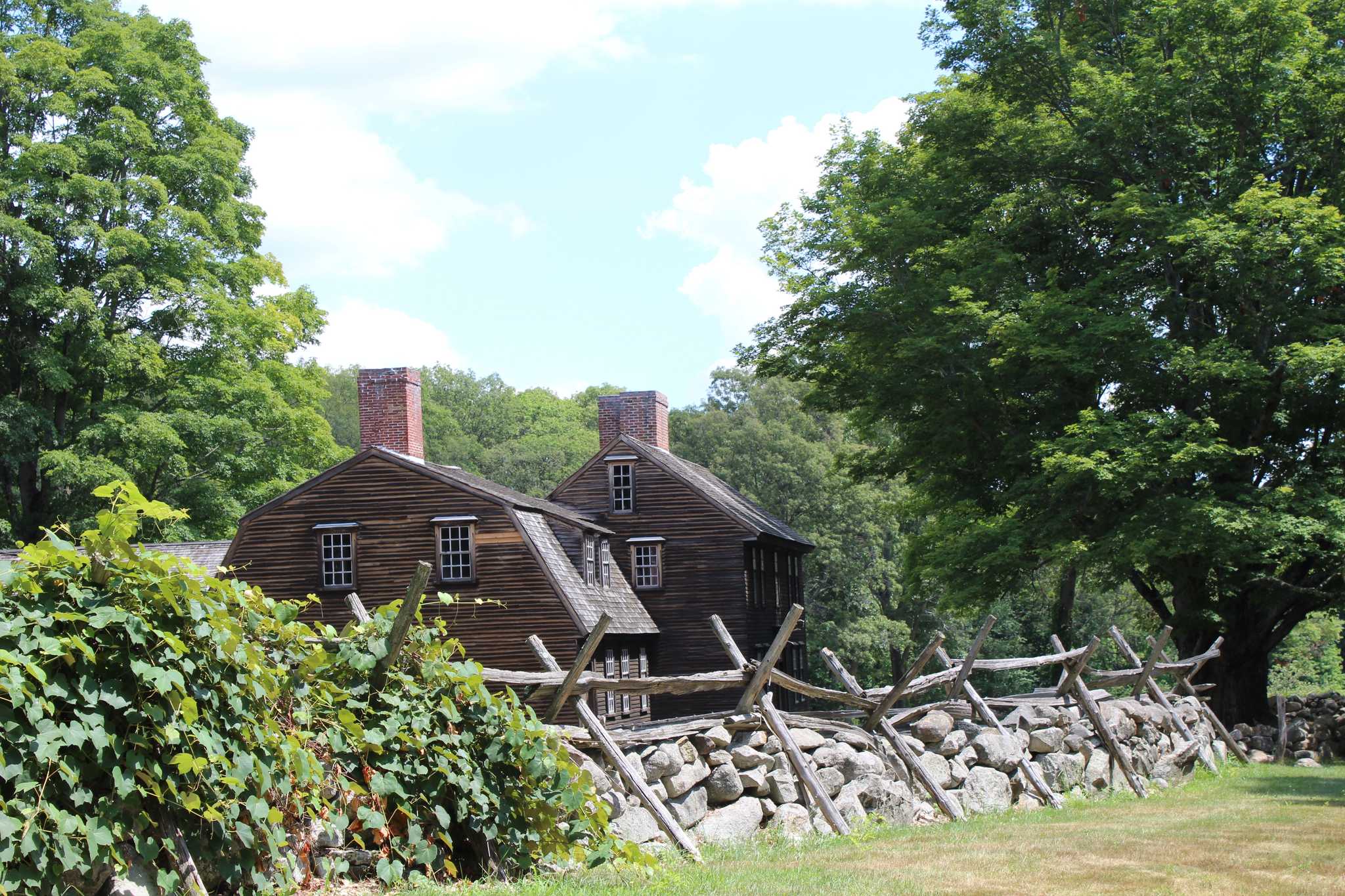 Visit Minute Man National Historical Park on the way from boston-ma-us to rochester-ny-us with Daytrip