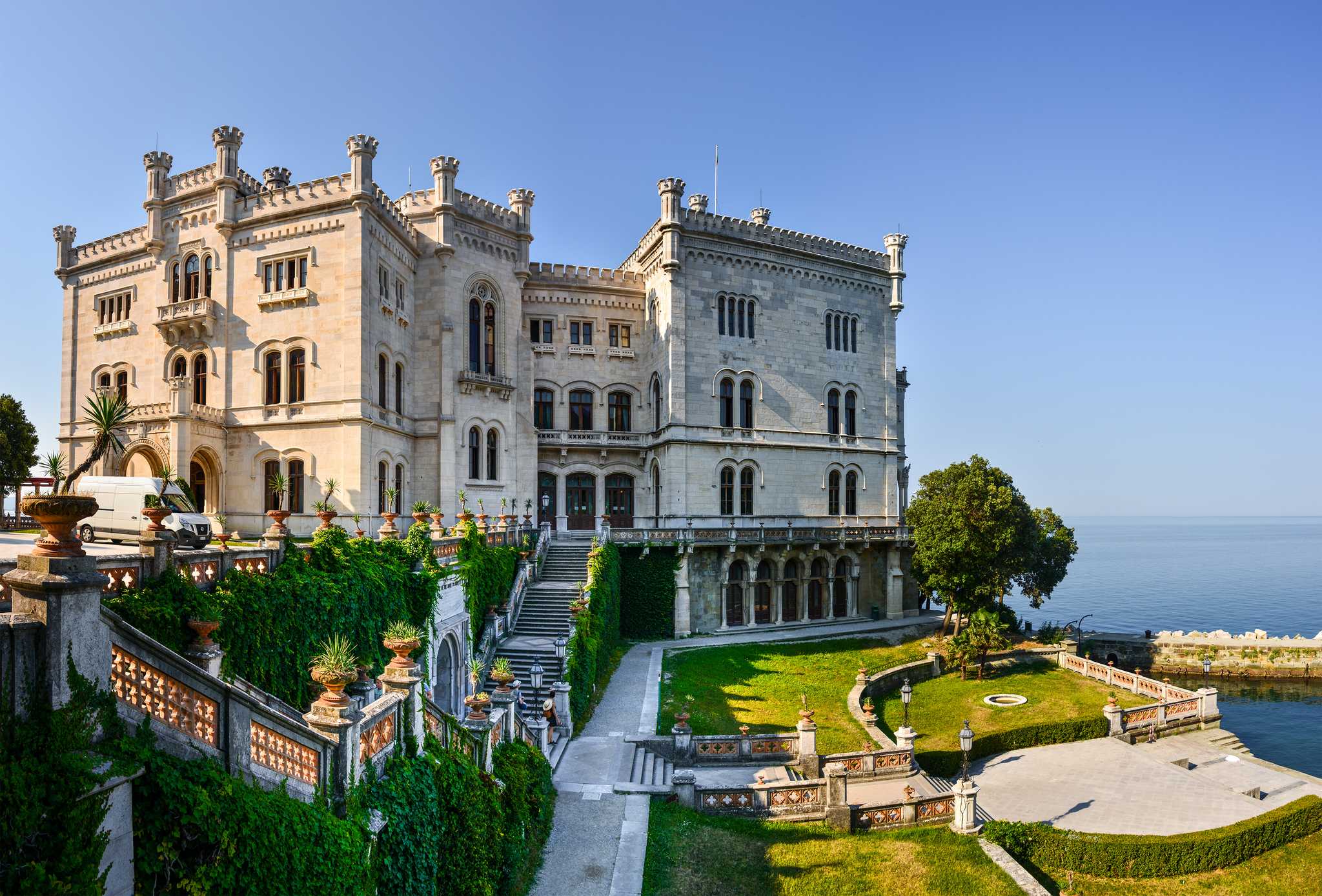 Parada no itinerário em Miramare Castle em viagem particular de um dia a partir de Trieste
