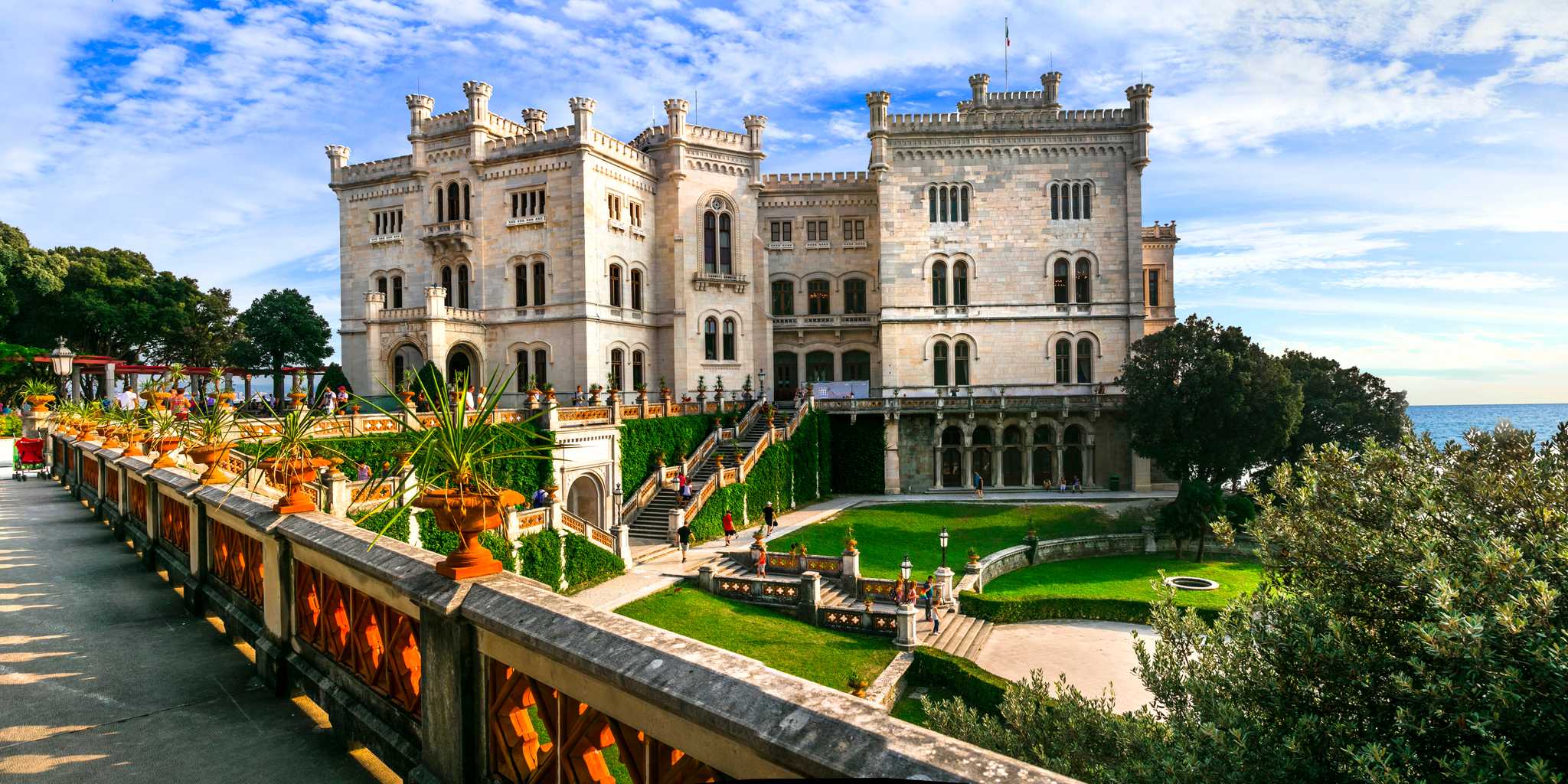 Parada no itinerário em Miramare Castle em viagem particular de um dia a partir de Trieste
