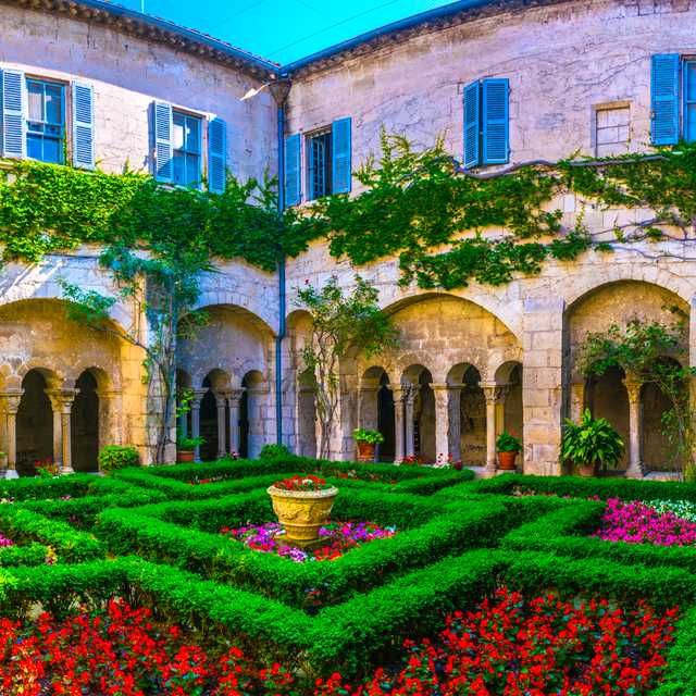 Aix to Van Gogh's Provence: Private day trip