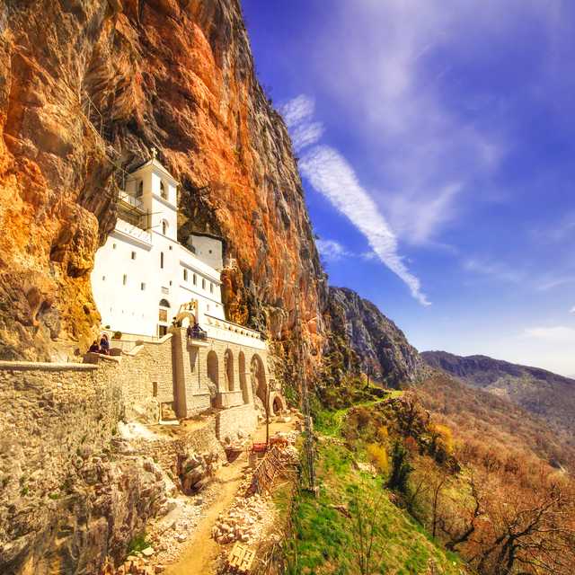 Dubrovnik to Ostrog Monastery: Private day trip