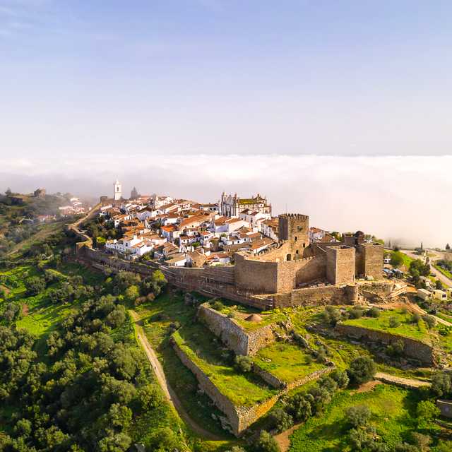 Lisbon to the Alqueva Lake Towns: Private day trip