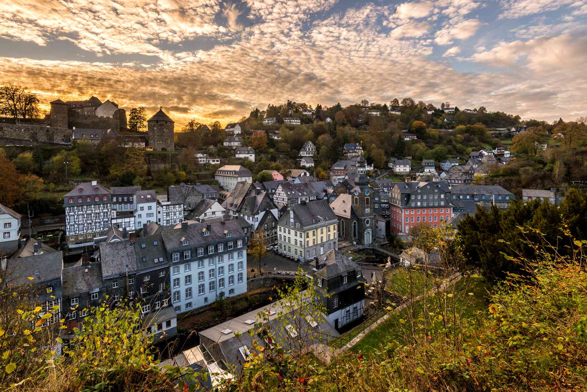 Vista cênica de Monschau - excursão particular de um dia de Brussels - foto 2
