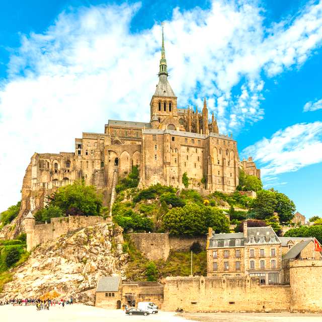 Bayeux to Mont Saint Michel and Avranches: Private day trip