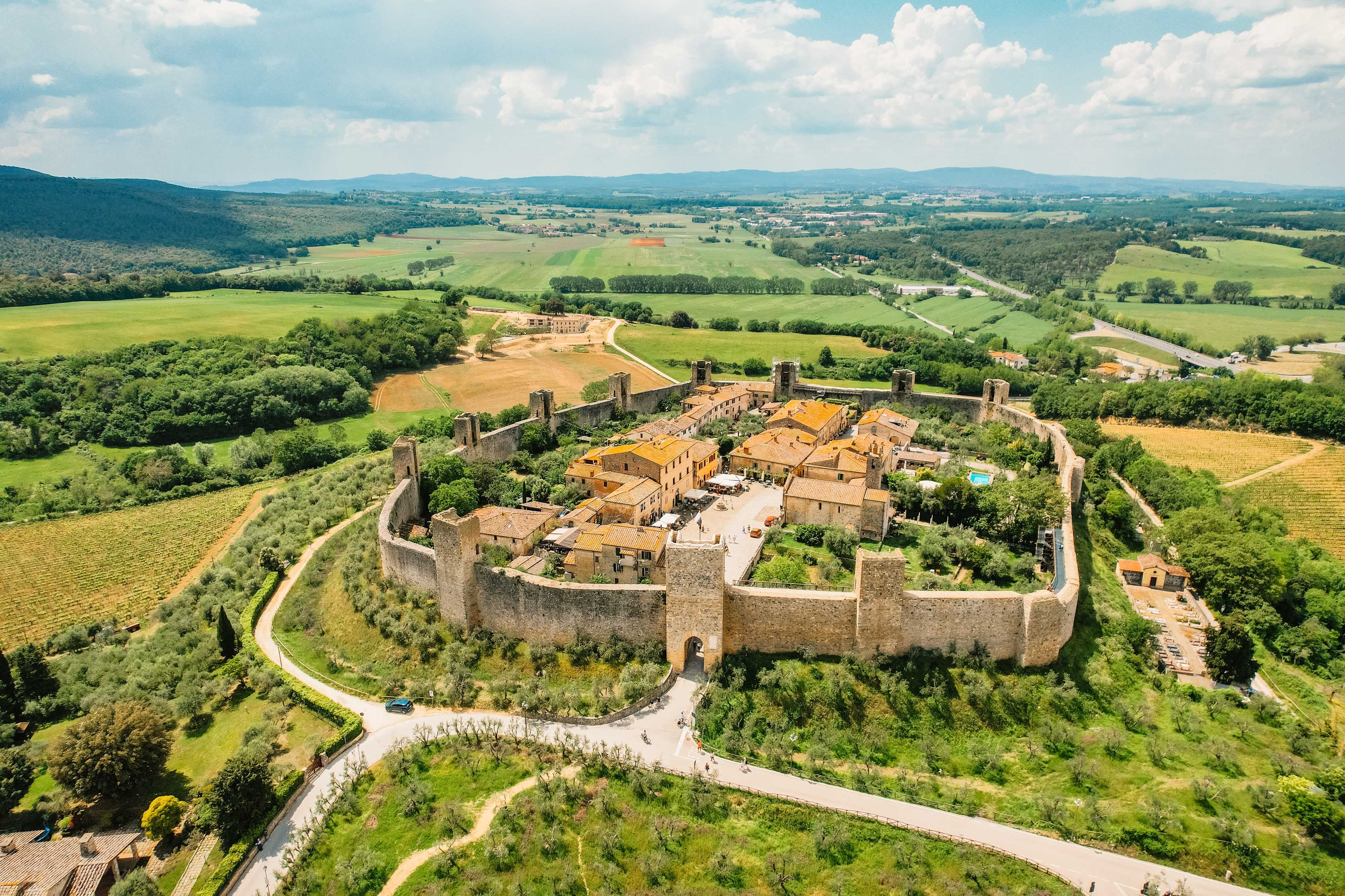 Travel inspiration for Slow Tuscany | Vineyards, Hill Towns & Art Itinerary - Private day trips by Daytrip