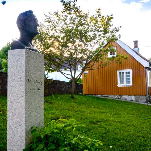 Private day trip from Oslo to Edvard Munch's important sites