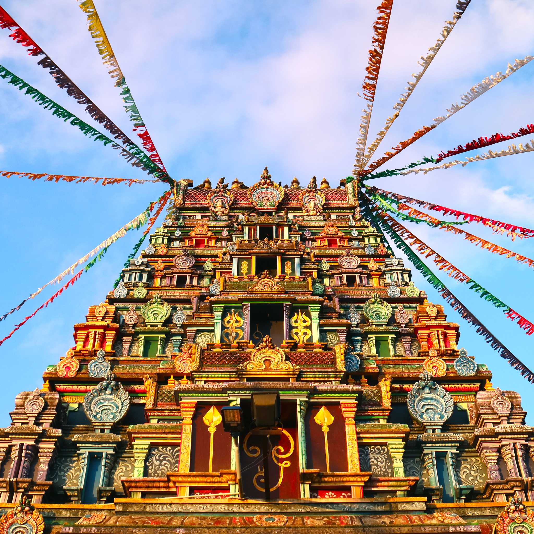 Private car transfers in Fiji from Nadi International Airport