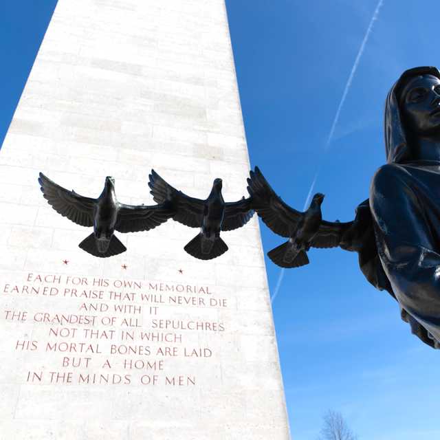 Maastricht to Dutch WWII sites: Private day trip