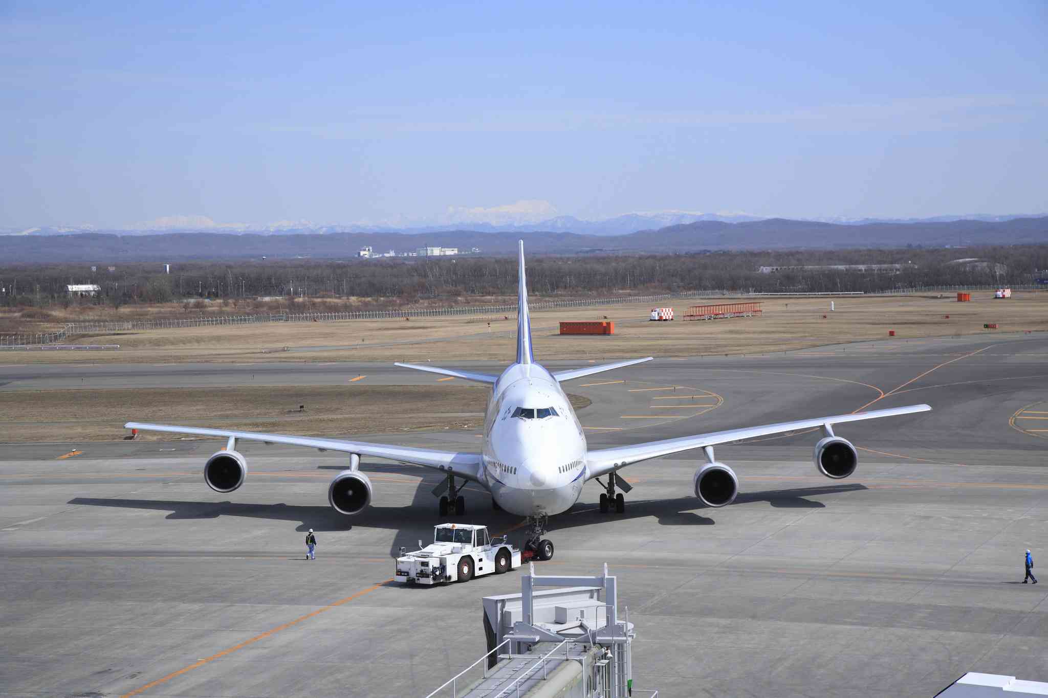 Vista panorámica de New Chitose Airport - excursión privada de un día desde Yoichi - foto 2