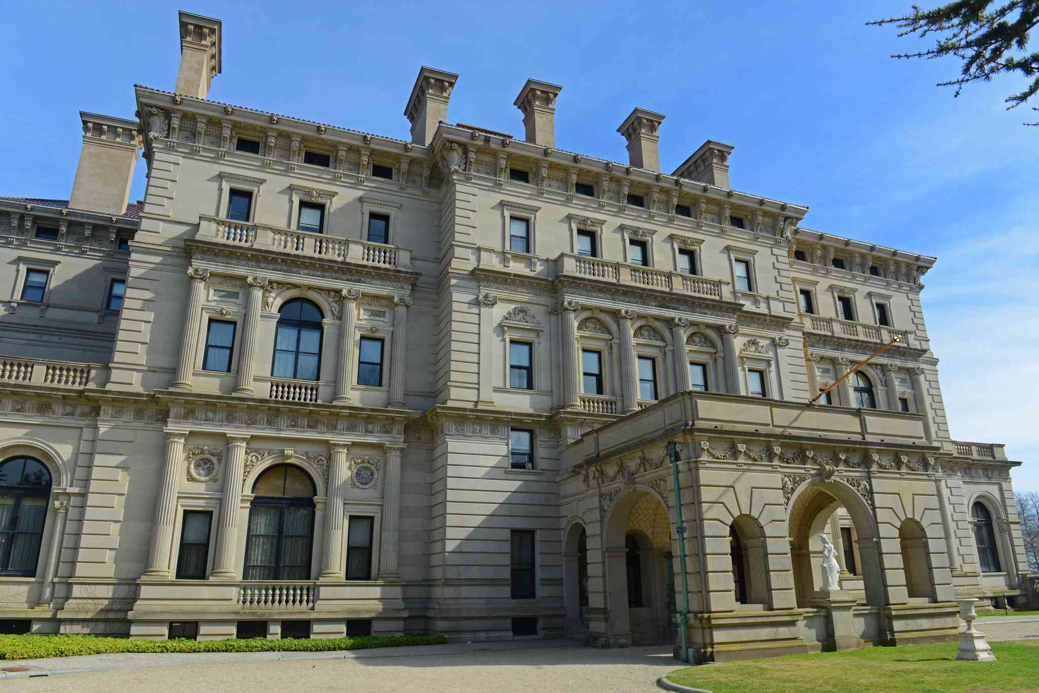 Vacker vy över Newport Mansions - privat dagsutflykt från New York City, NY - foto 4