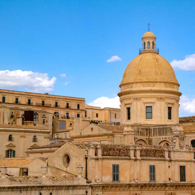 Sicily's White Lotus locations: Day trip from Catania