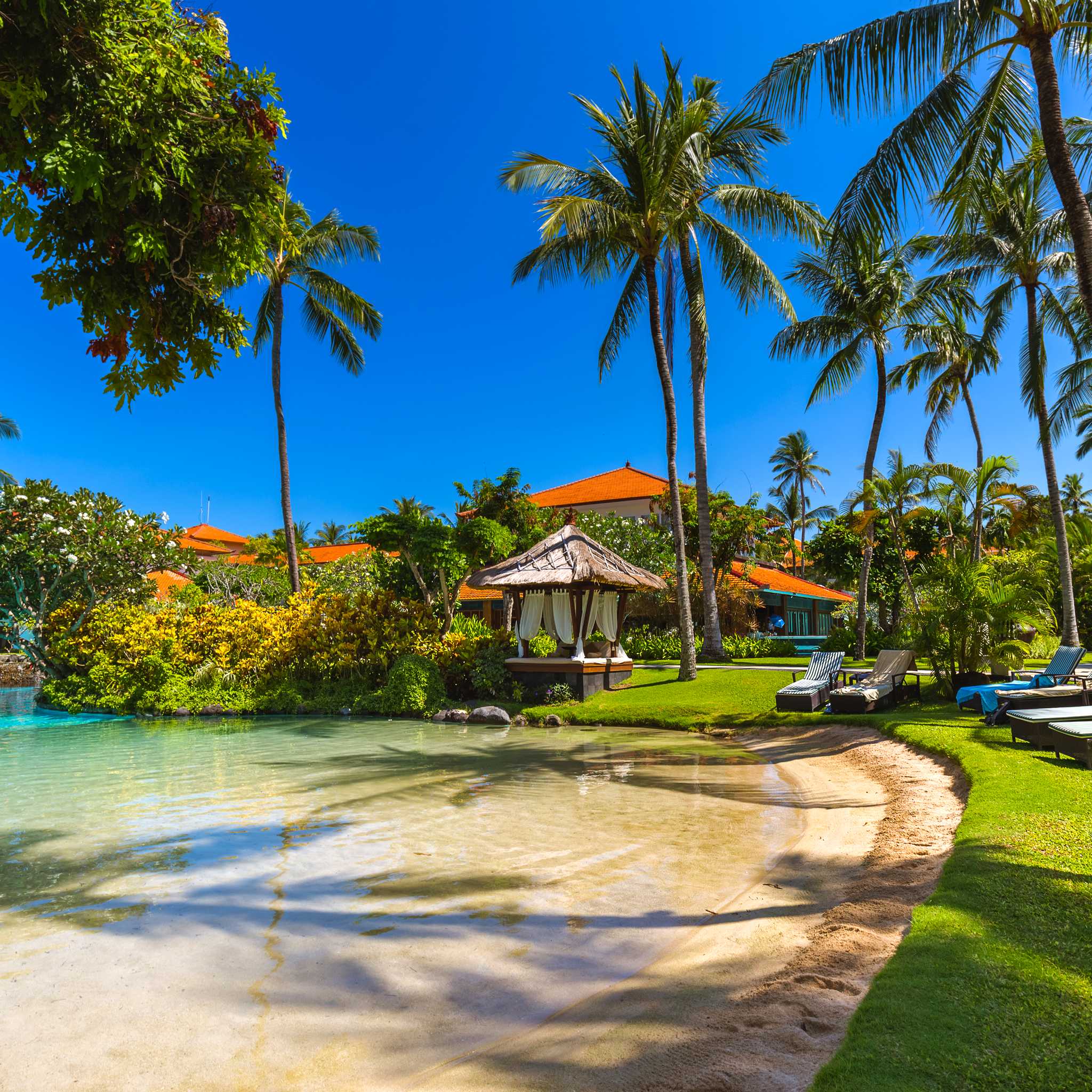 Private car transfers in Indonesia from Nusa Dua