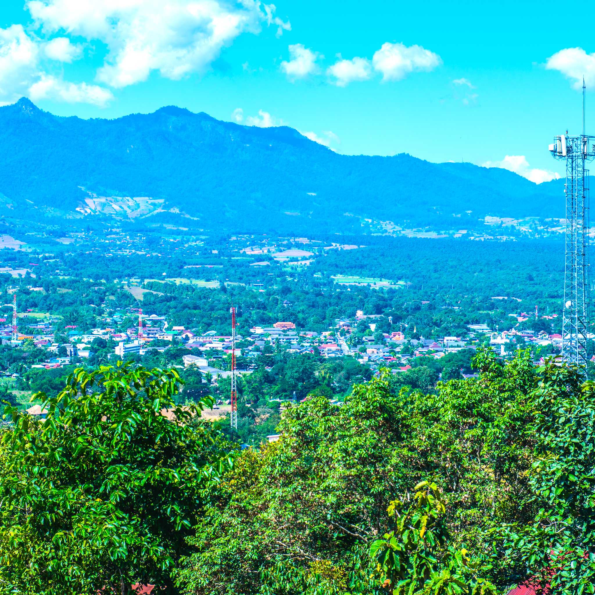 Private car transfers in Thailand from Pai