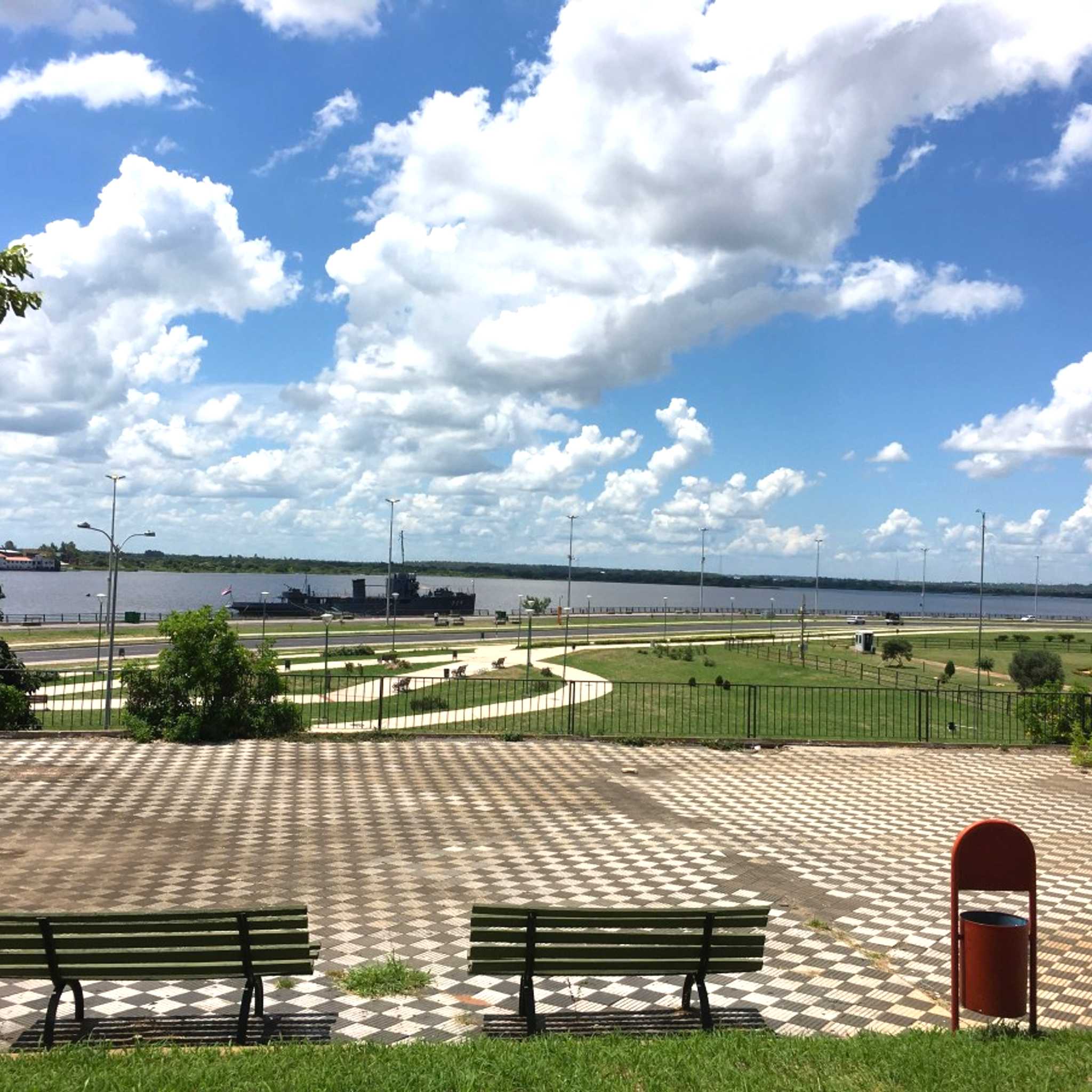 Private car transfers in Paraguay from Pilar