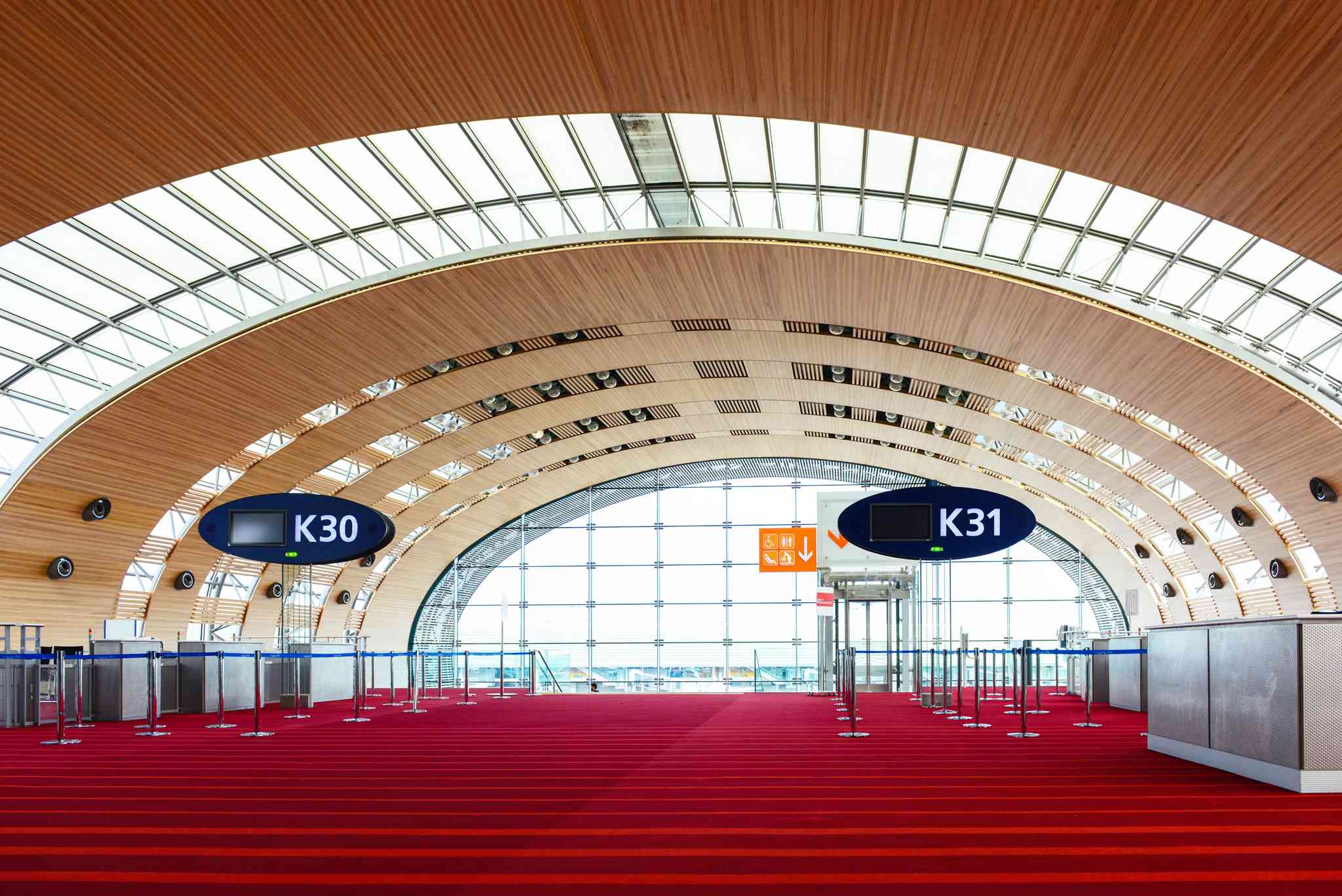 Vacker vy över Amsterdam Airport Schiphol - privat dagsutflykt från Paris-Charles De Gaulle - foto 3