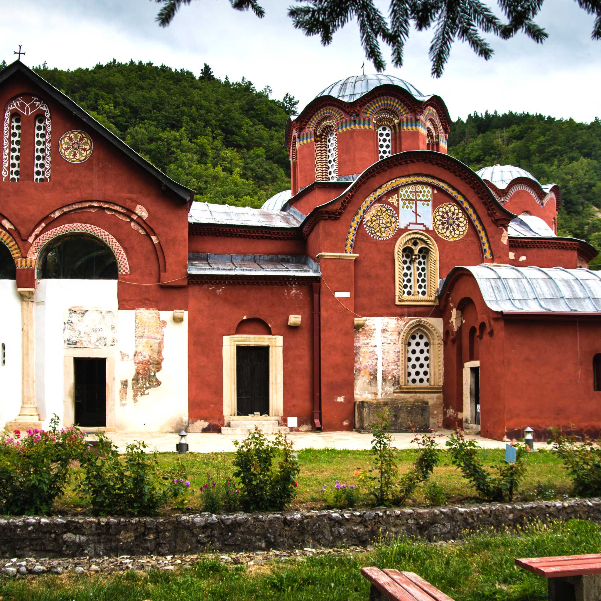 Private car transfers in Kosovo from Peja