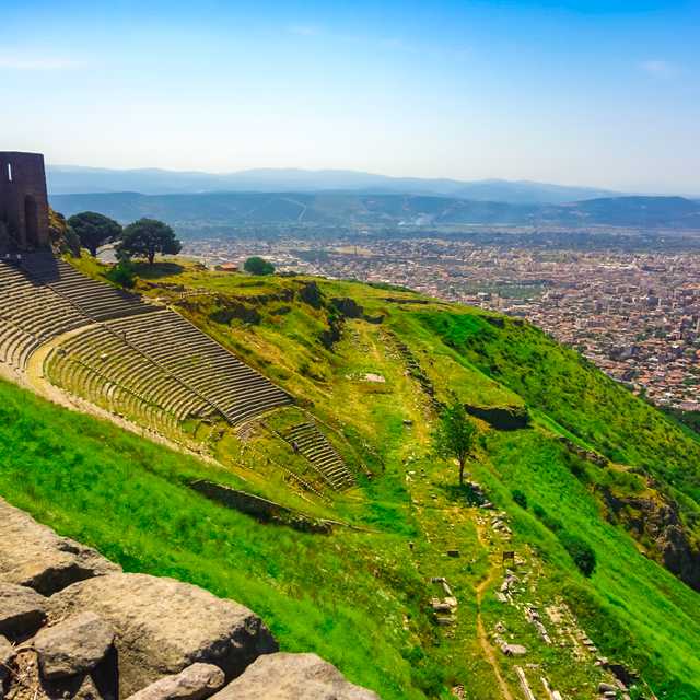 Izmir to Pergamon and Sardis: Private day trip