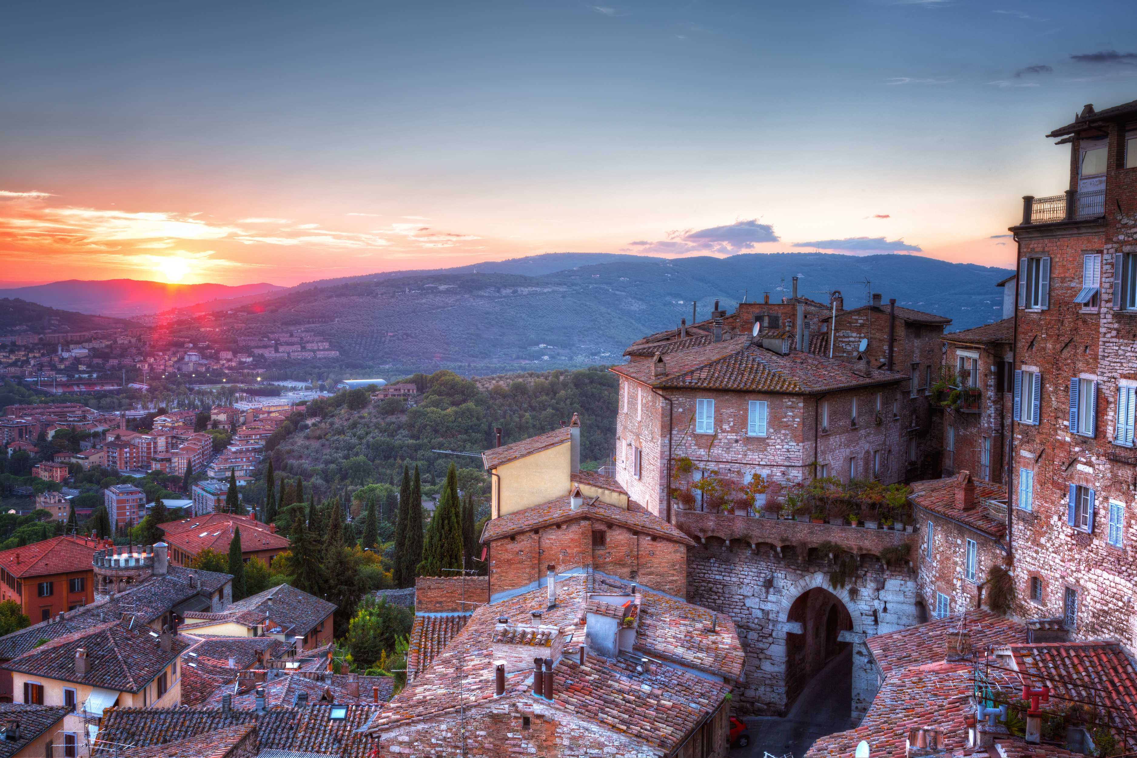 Private Day Trip from Assisi to Perugia and Spello