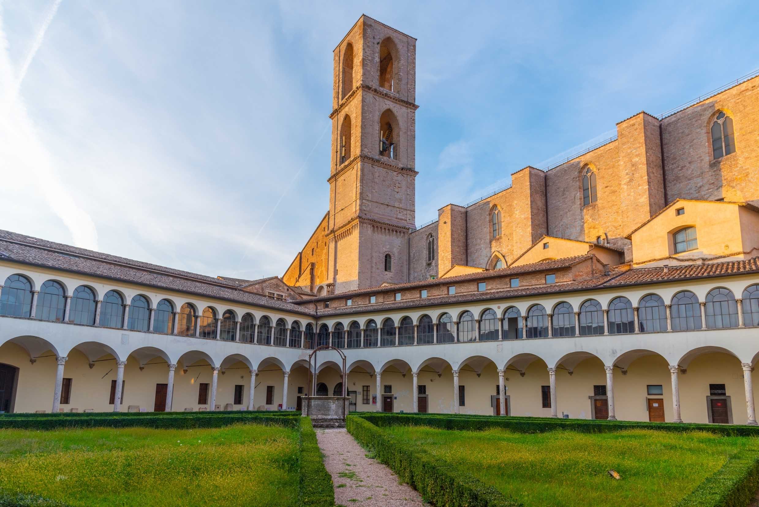 Private Day Trip from Cortona to Perugia and Spello