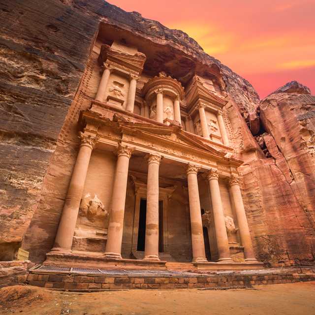 Amman to Petra: Private day trip