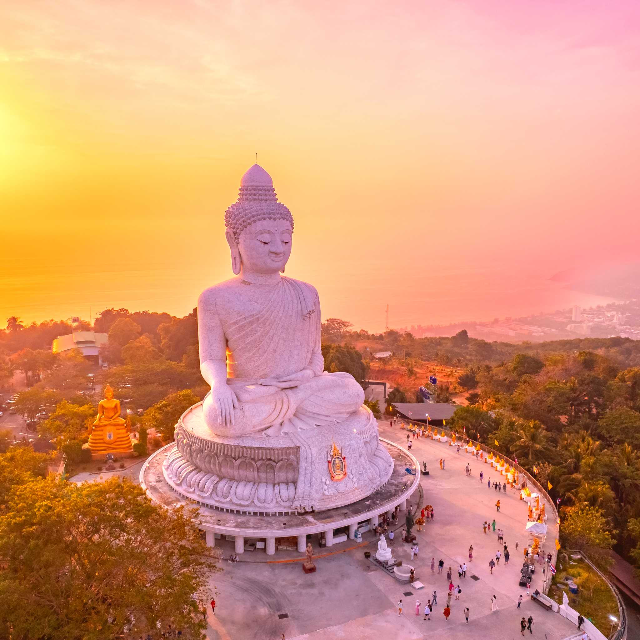 Private car transfers in Thailand from Phuket International Airport