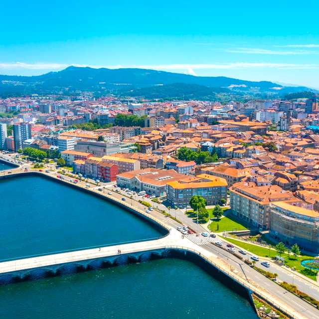 Santiago de Compostela to Pontevedra and Vigo: Day trip