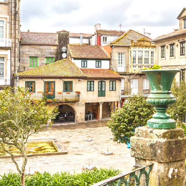 Santiago de Compostela to Pontevedra: Private day trip