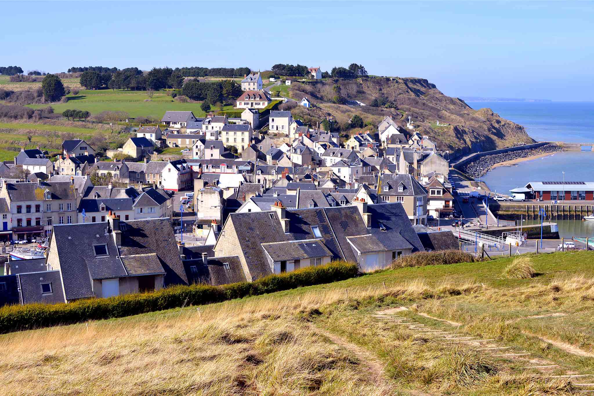 Vacker vy över Port-en-Bessin-Huppain - privat dagsutflykt från Calais - foto 2