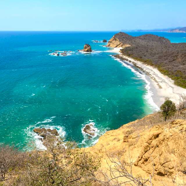 Guayaquil to Puerto Lopez and Agua Blanca Commune: Day trip