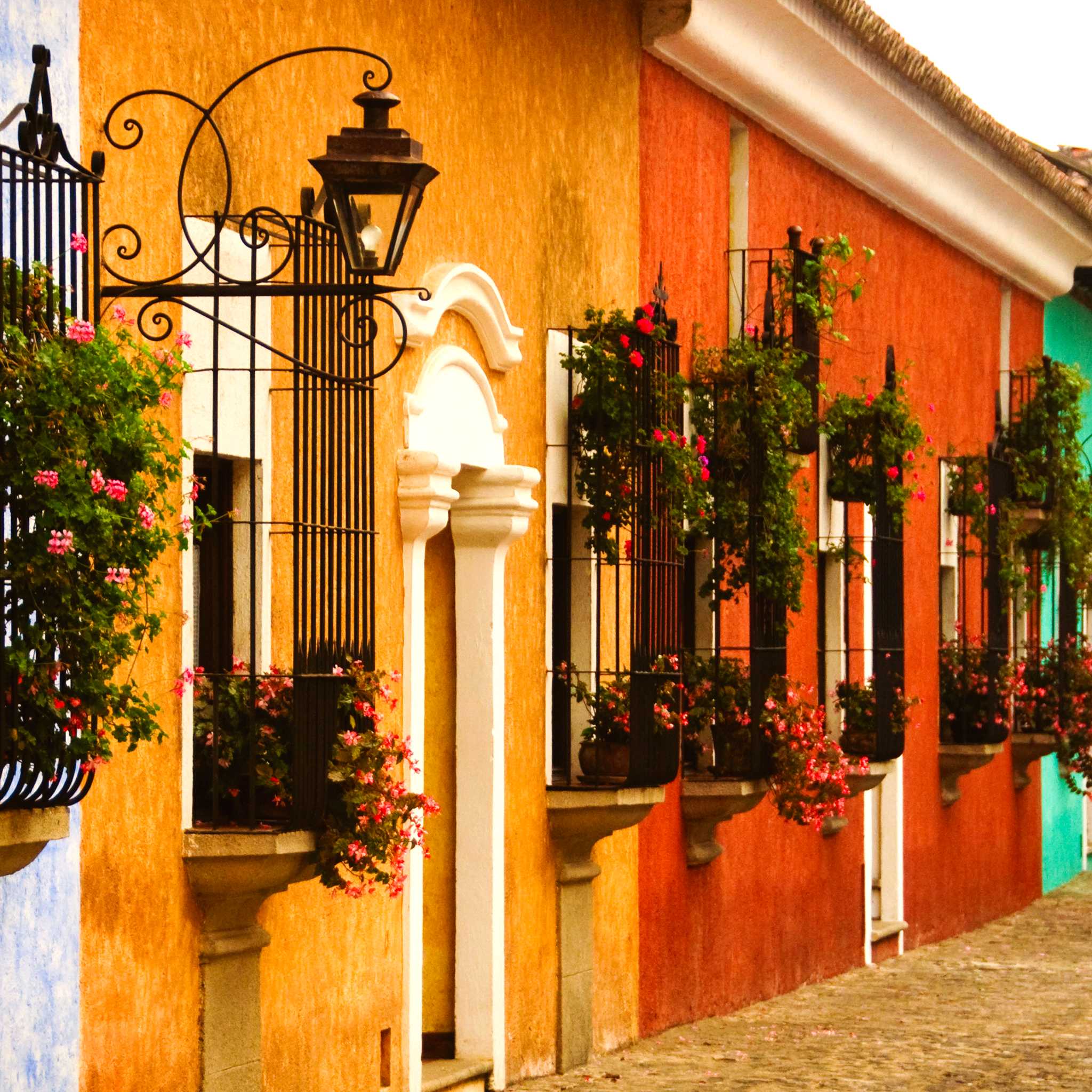 Private car transfers in Guatemala from Puerto Quetzal