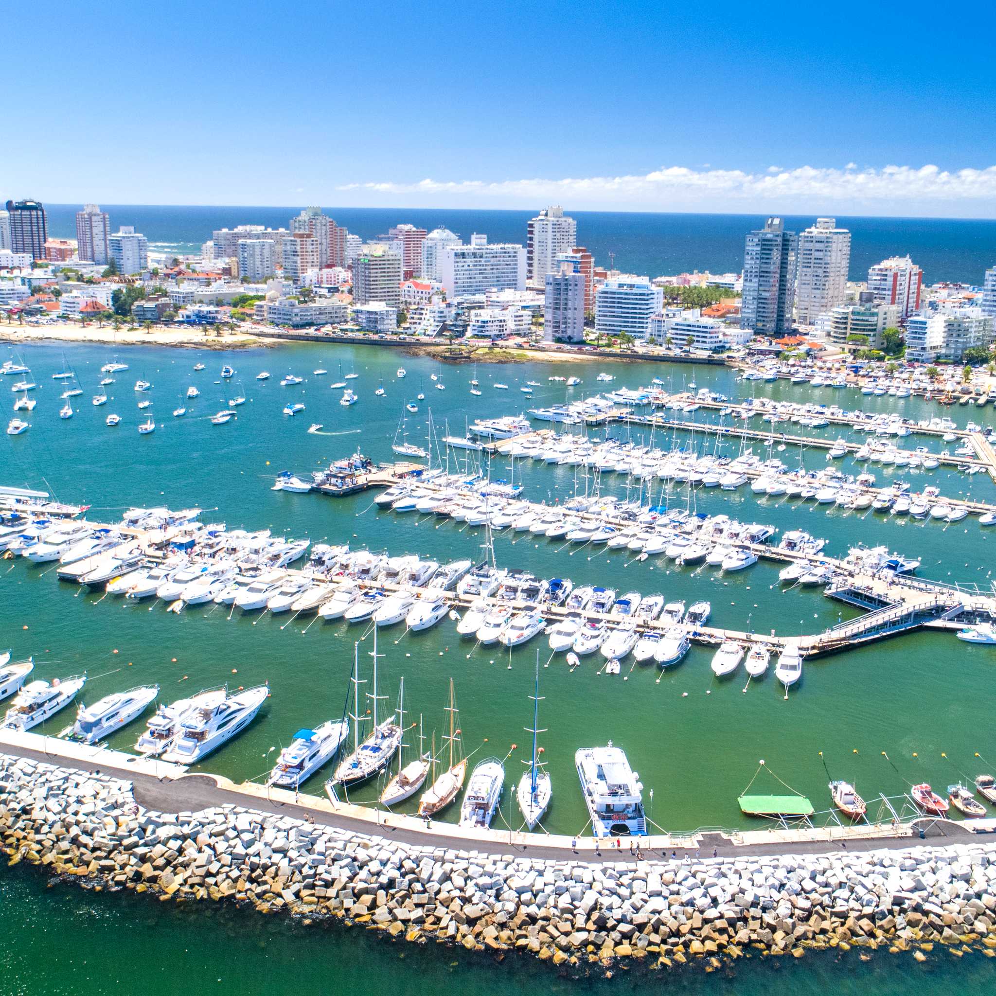 Private car transfers in Uruguay from Punta del Este