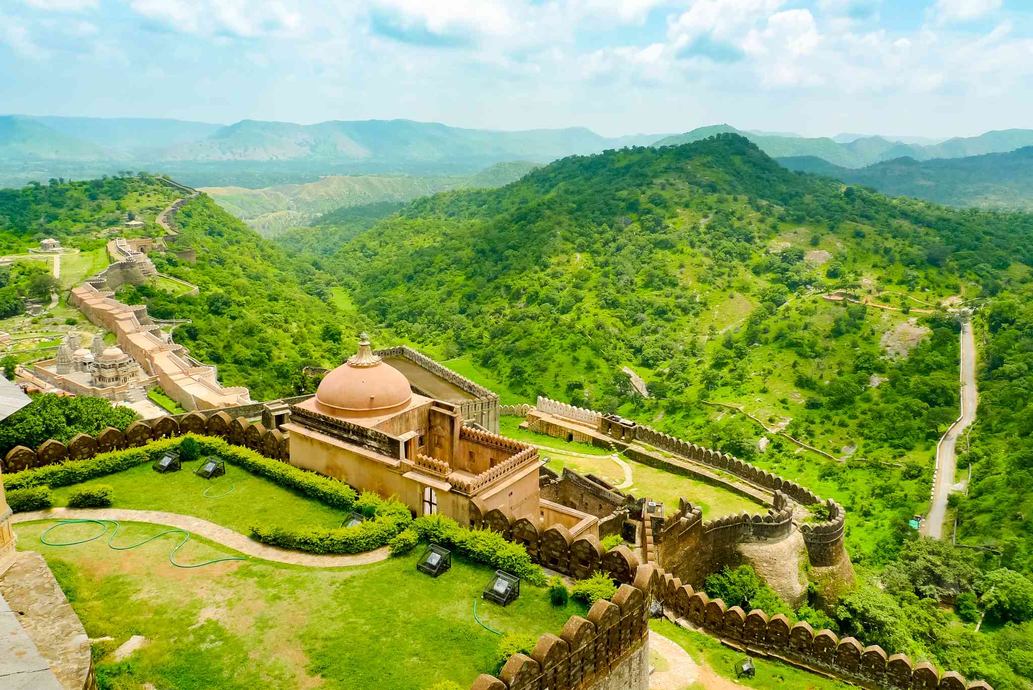 Scenic view of Udaipur - private day trip from Qila Kumbhalgarh - photo 5