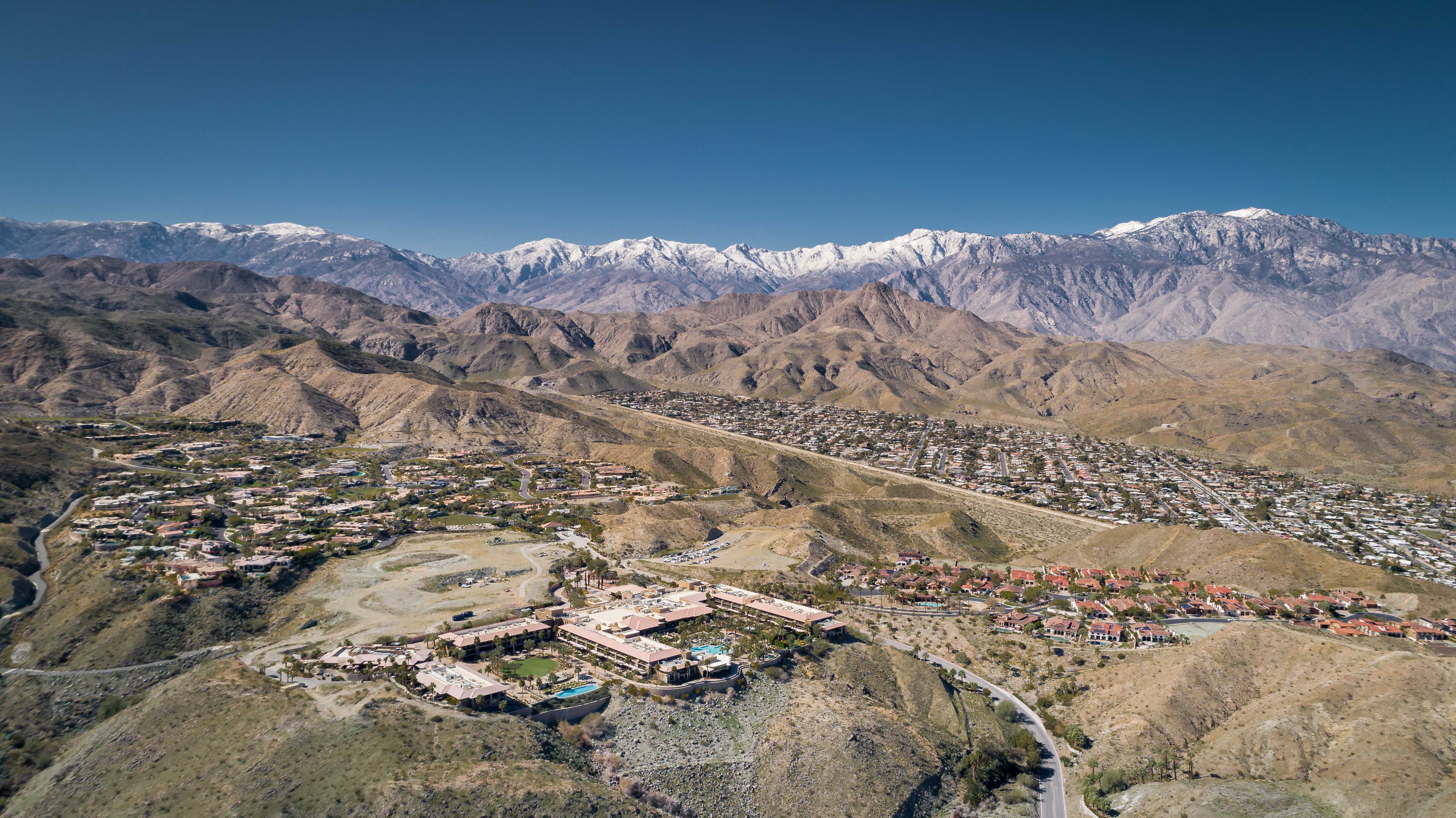 John Wayne Airport to Rancho Mirage, CA Transfer | Daytrip