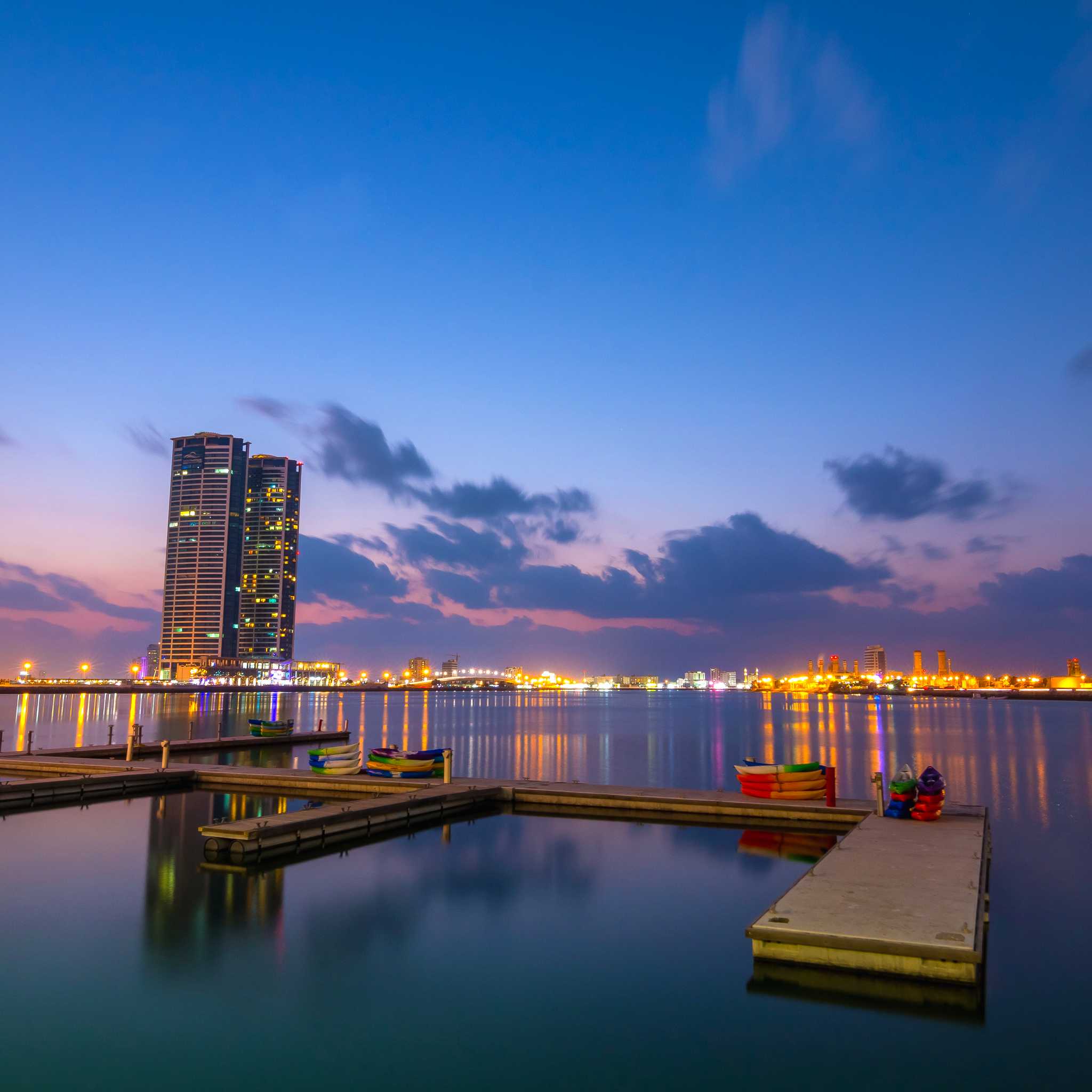 Private car transfers in United Arab Emirates from Al Marjan Island