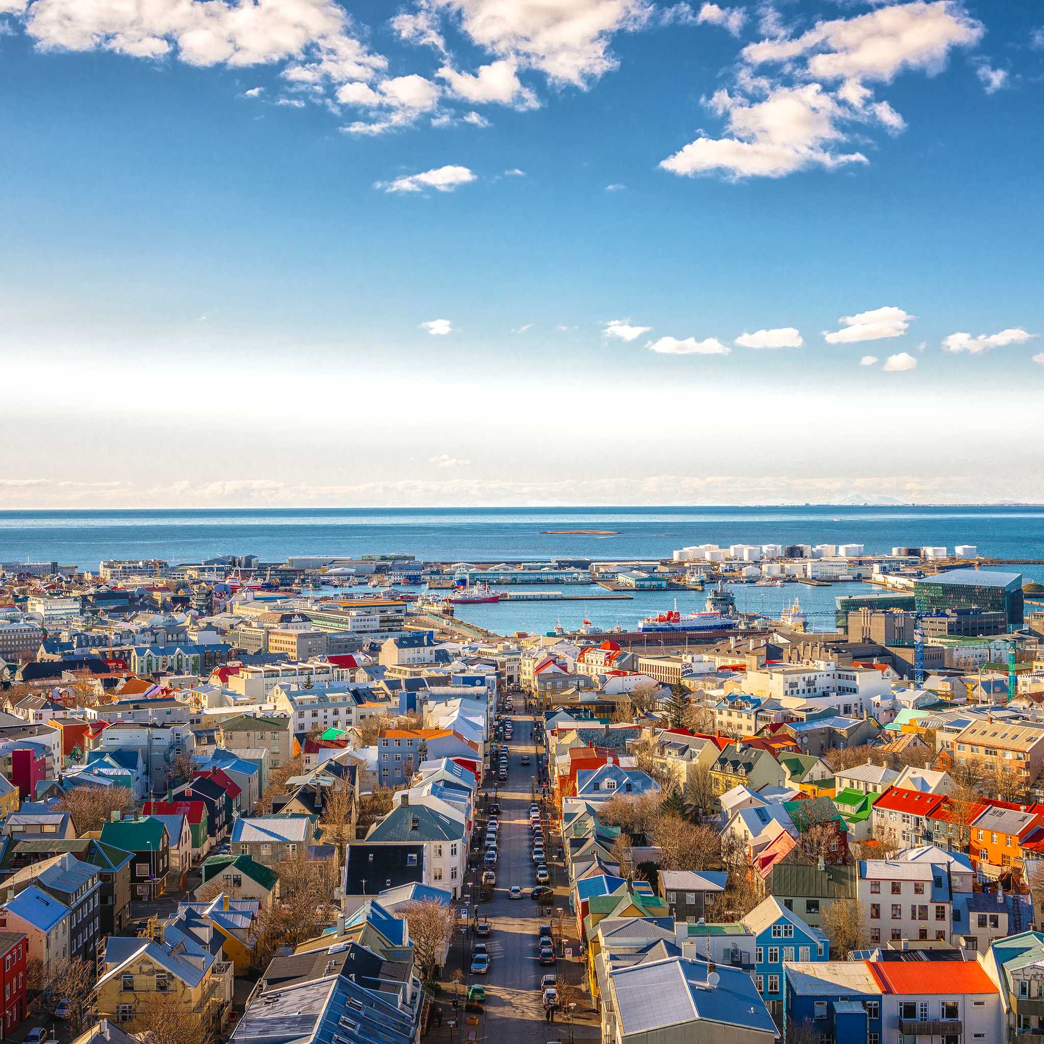 Private car transfers in Iceland from Reykjavik