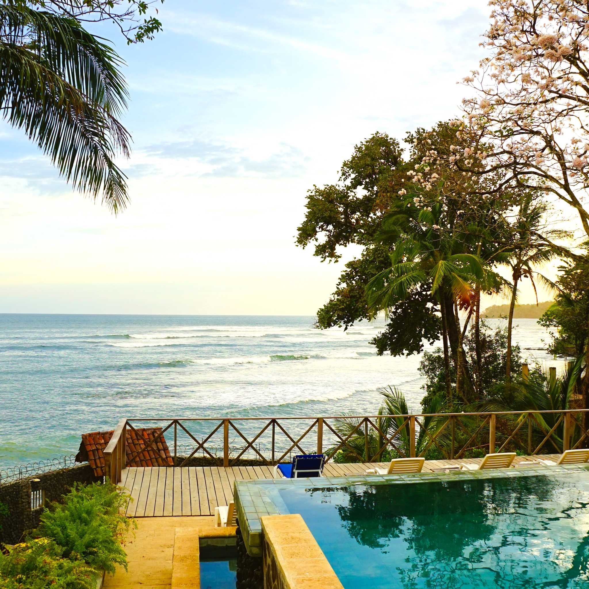 Private car transfers in Panama from Rio Hato 