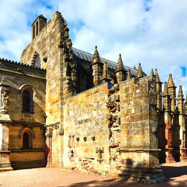 Glasgow to Scone Palace and Rosslyn Chapel: Private day trip