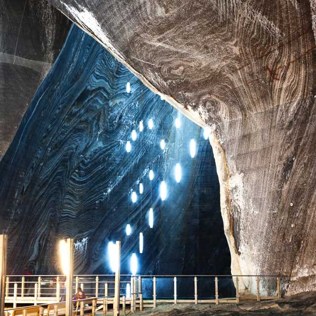 Sibiu to Cluj-Napoca and Salina Turda: Private day trip